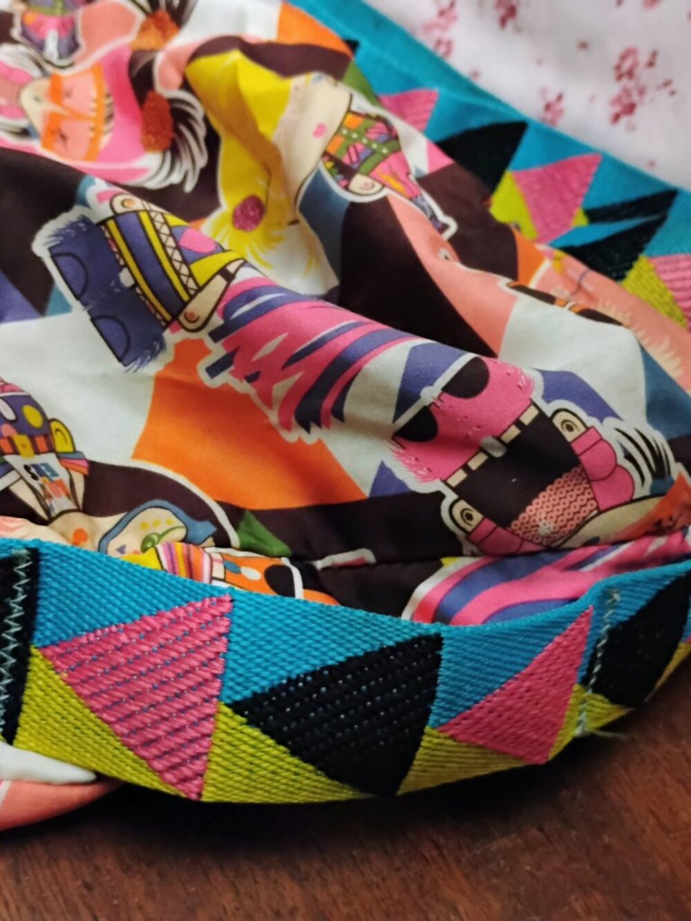 Harajuku Lovers Crossbody Purse - Picture 9 of 14